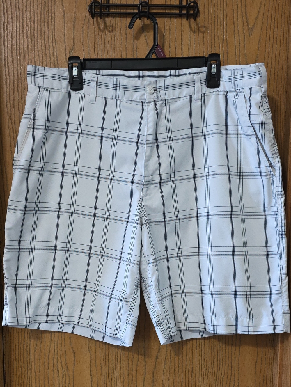 Champion Men's White Plaid Flat Front Golf Shorts